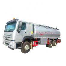 Sinotruck Howo 336hp 371hp fuel / petrol /oil tanker truck 4x2 6x4 8x4 10 wheeler any capacity